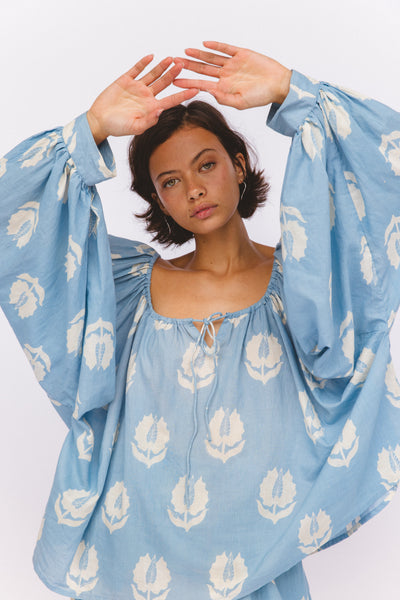 Ria Blouse ~ Sky